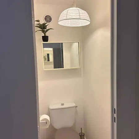 דירה Charming 22m2 With Terrace In Saint-raphael
